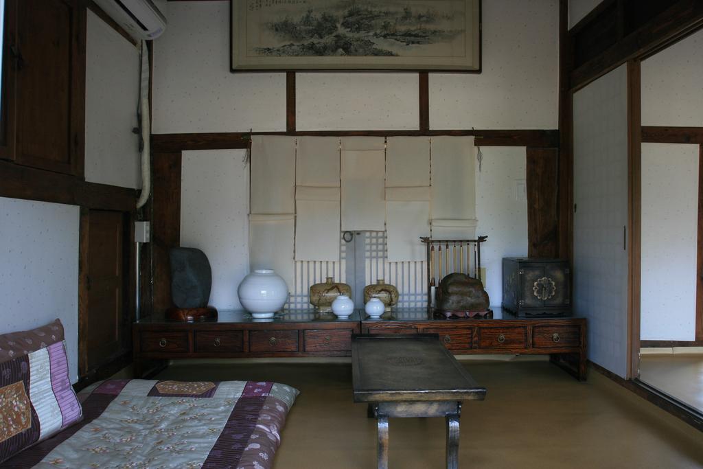 Jinrae Lee'S Traditional House Boseong Exterior foto